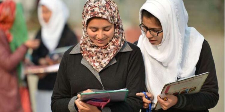 All Degree Colleges across Kashmir division reopen after 11 months
