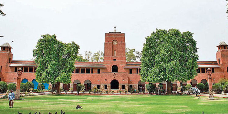 Delhi University suspends online classes due to spike in Covid-19 cases